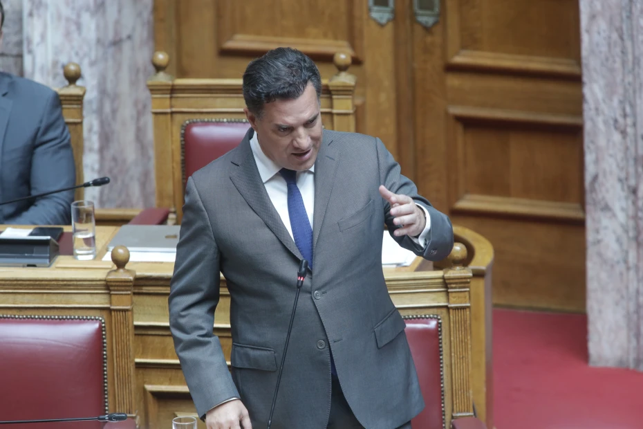 Άδωνις Γεωργιάδης: Παρεμβάσεις για clawback και αποζημίωση φαρμάκων